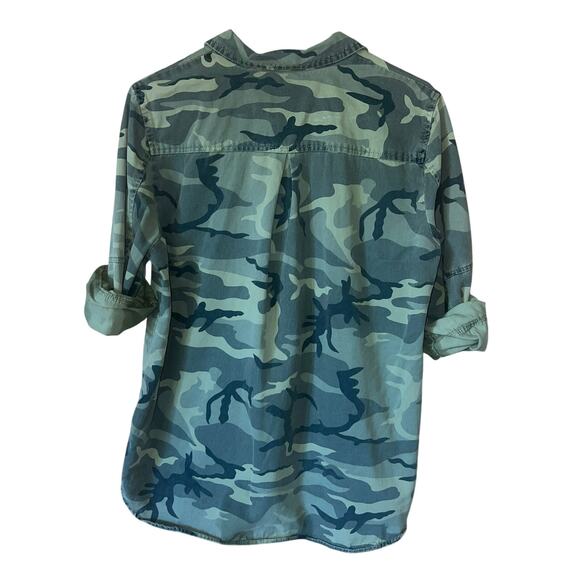 Stylish Forever 21 Green Camo Denim Jacket Size Large Snap Up - Picture 3 of 8
